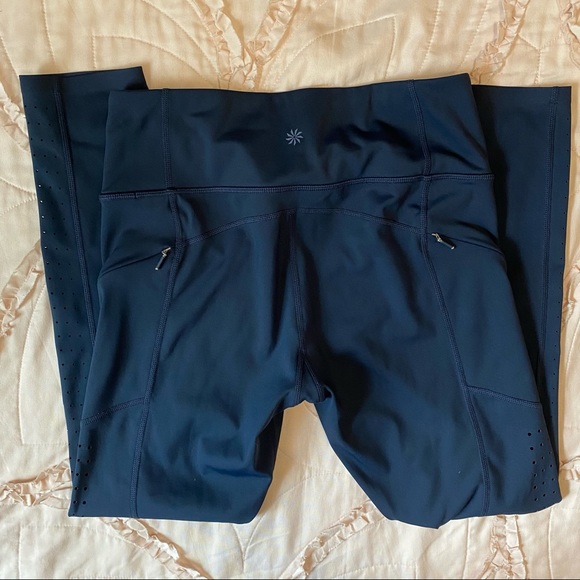 Athleta Contender Laser Cut 7/8 Tight Pockets Size Small - Picture 9 of 17